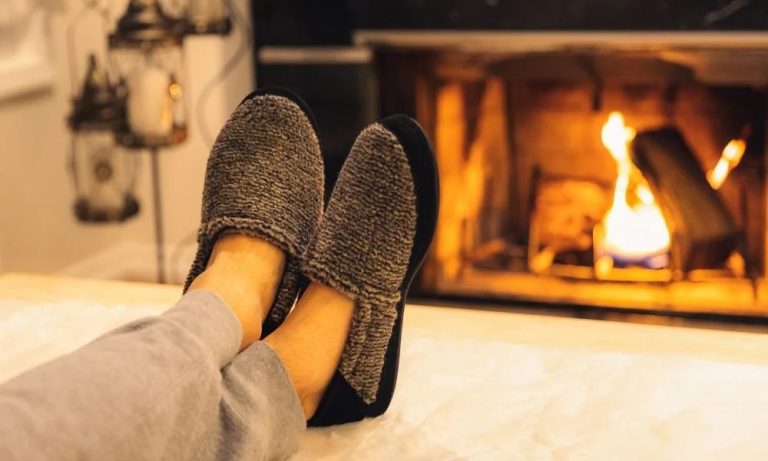 Advantages of Foam Footwear For Men